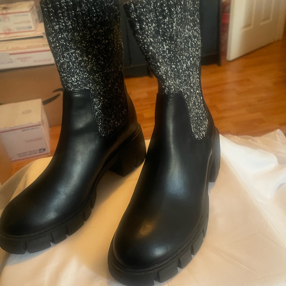 Universal Thread Black Boots Black Euc - image 1